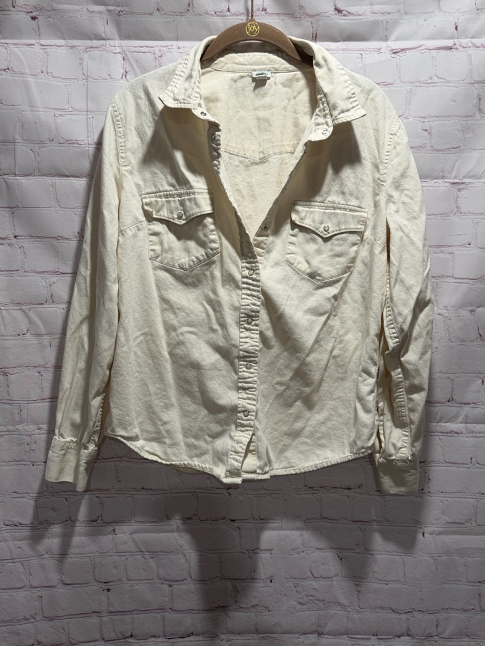 aerie Cream Button-Down Shirt Woman’s Size Medium